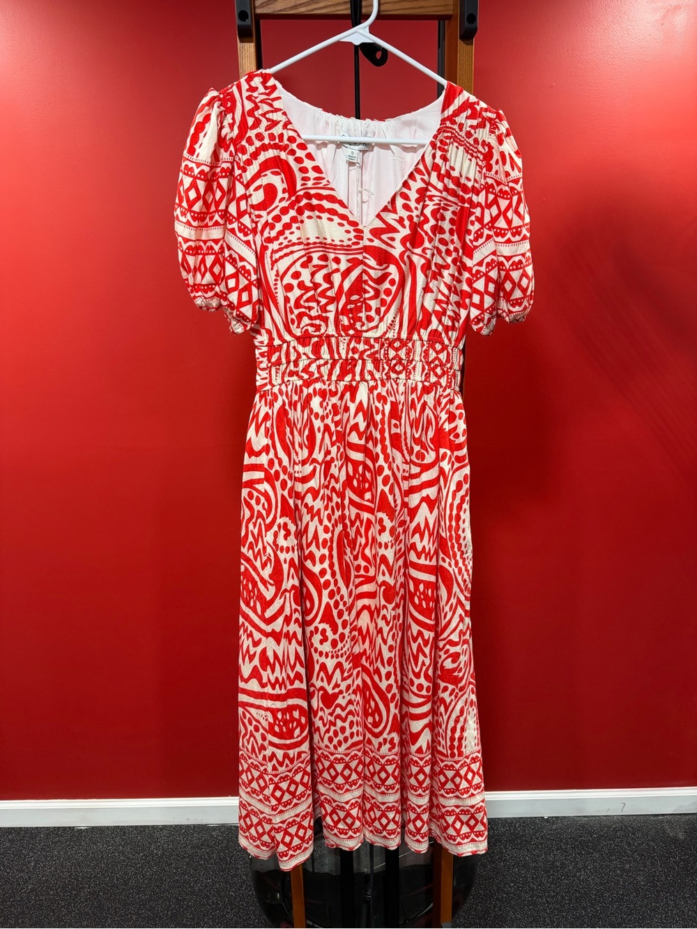 NWT She + Sky Red White Print Smocked Puff Sleeve Midi Dress Size Small - Picture 2 of 8